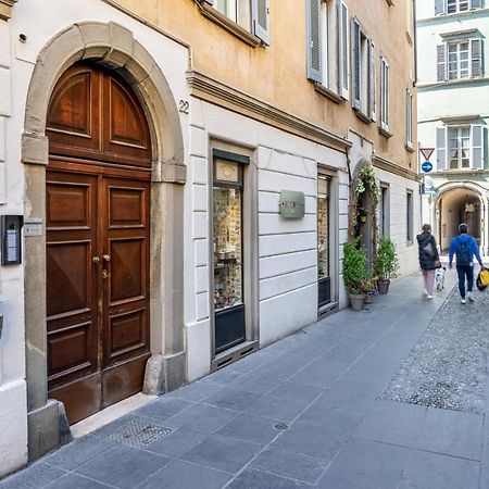 Centro Storico - Leonardo House Apartment Bergamo Luaran gambar