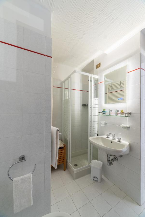 Centro Storico - Leonardo House Apartment Bergamo Luaran gambar