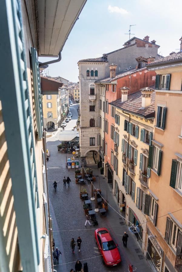 Centro Storico - Leonardo House Apartment Bergamo Luaran gambar